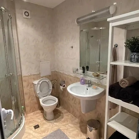 Apartment Paradise Dreams